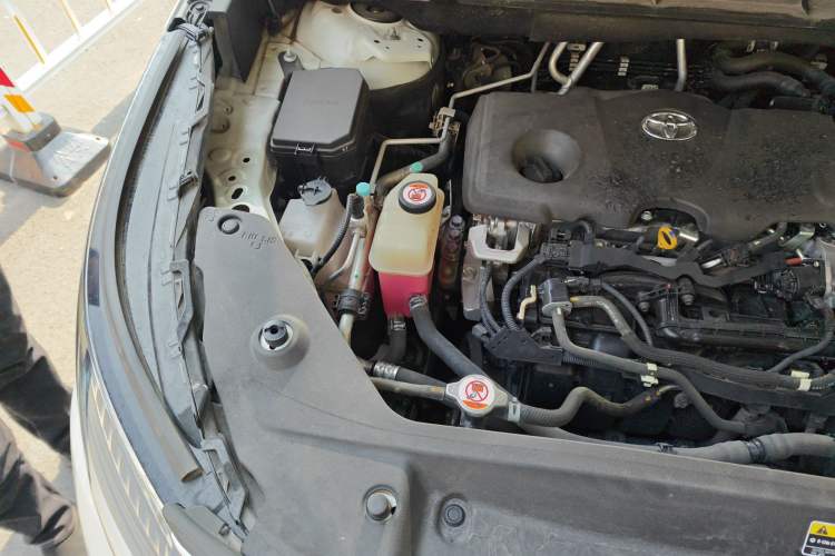 Used Toyota Crown Kluger 2021 2.5L HEV Four-Wheel Drive Luxury Edition Engine Bay Right