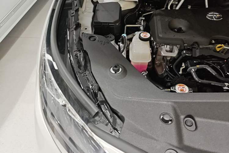 Used Toyota Crown Kluger 2021 2.5L HEV Four-Wheel Drive Flagship Edition Engine Bay Right