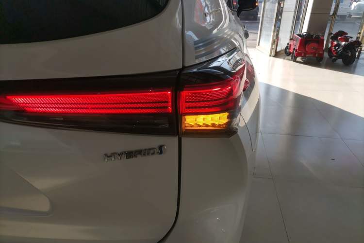 Used Toyota Crown Kluger 2021 2.5L HEV Two-Wheel Drive Entry Version Exterior 6