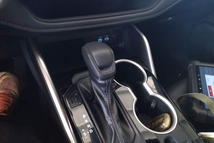 Used Toyota Crown Kluger 2021 2.5L HEV Four-Wheel Drive Elite Edition Gear Lever