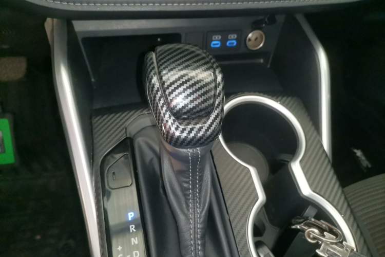 Used Toyota Crown Kluger 2021 2.5L HEV Two-Wheel Drive Entry Version Gear Lever