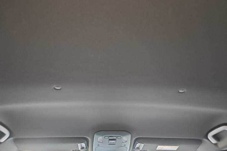 Used Toyota Crown Kluger 2021 2.5L HEV Two-Wheel Drive Entry Version Headliner