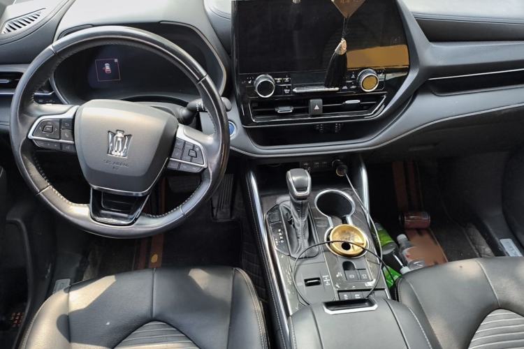 Used Toyota Crown Kluger 2021 2.5L HEV Four-Wheel Drive Premium Edition Interior 2
