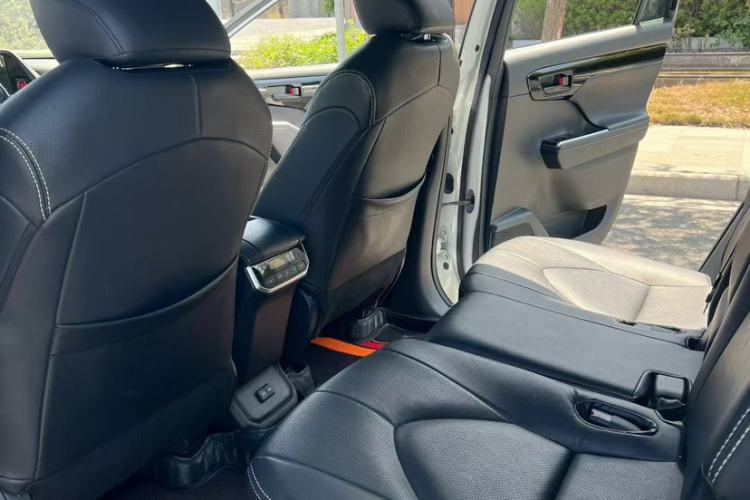 Used Toyota Crown Kluger 2021 2.5L HEV Four-Wheel Drive Elite Edition Interior 3