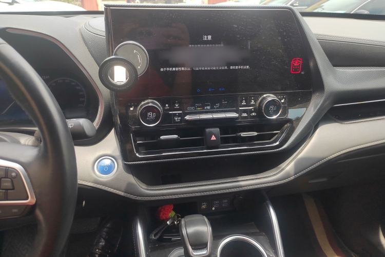 Used Toyota Crown Kluger 2021 2.5L HEV Four-Wheel Drive Premium Edition Interior 3