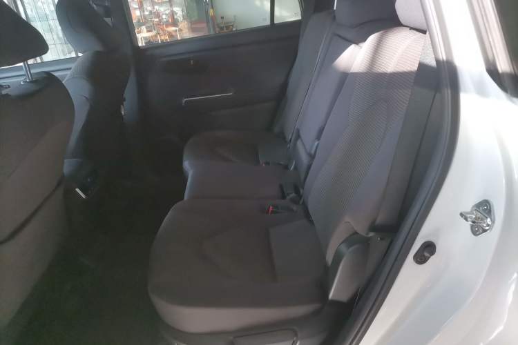 Used Toyota Crown Kluger 2021 2.5L HEV Two-Wheel Drive Entry Version Interior 4