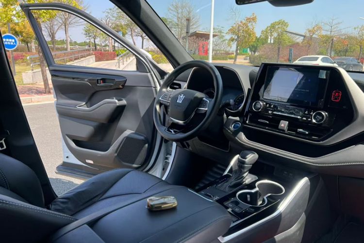 Used Toyota Crown Kluger 2021 2.5L HEV Four-Wheel Drive Elite Edition Interior 7
