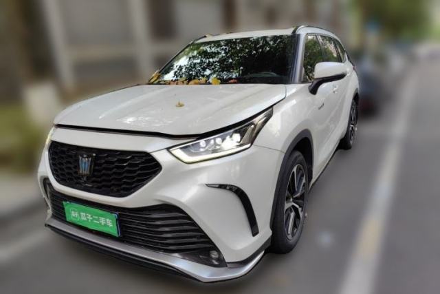 Ojetý Toyota Crown Kluger 2021 2.5L HEV Four-Wheel Drive Premium Edition
