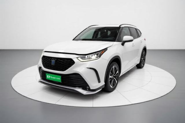 Ojetý Toyota Crown Kluger 2021 2.5L HEV Four-Wheel Drive Premium Edition