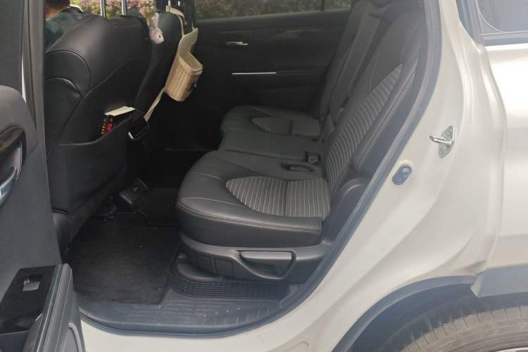 Used Toyota Crown Kluger 2021 2.5L HEV Four-Wheel Drive Premium Edition Left Rear Seat