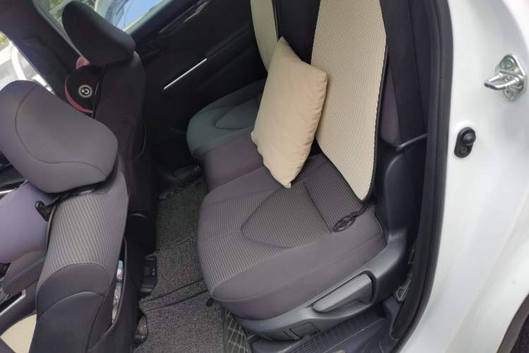 Used Toyota Crown Kluger 2021 2.5L HEV Two-Wheel Drive Elite Edition Left Rear Seat