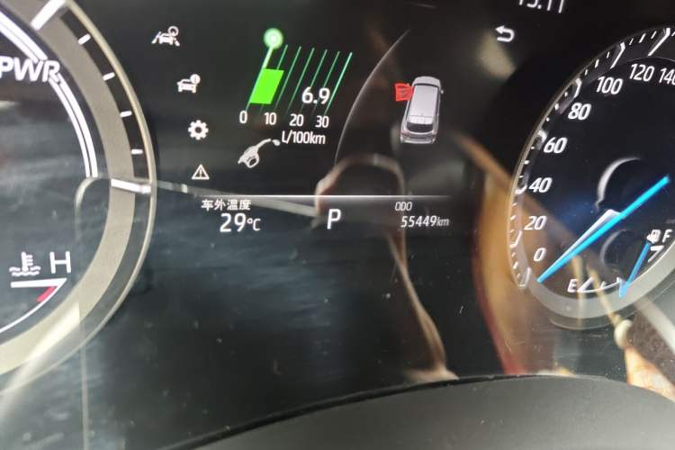Used Toyota Crown Kluger 2021 2.5L HEV Two-Wheel Drive Entry Version Odometer Close Up