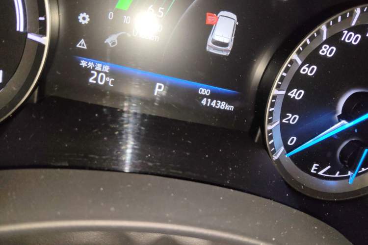 Used Toyota Crown Kluger 2021 2.5L HEV Four-Wheel Drive Luxury Edition Odometer Close Up
