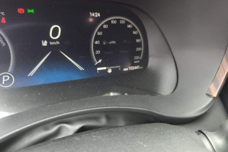 Used Toyota Crown Kluger 2021 2.5L HEV Four-Wheel Drive Premium Edition Odometer Close Up