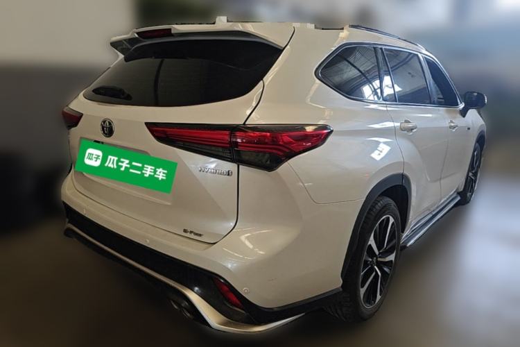 Used Toyota Crown Kluger 2021 2.5L HEV Four-Wheel Drive Luxury Edition Rear Right 45 Deg