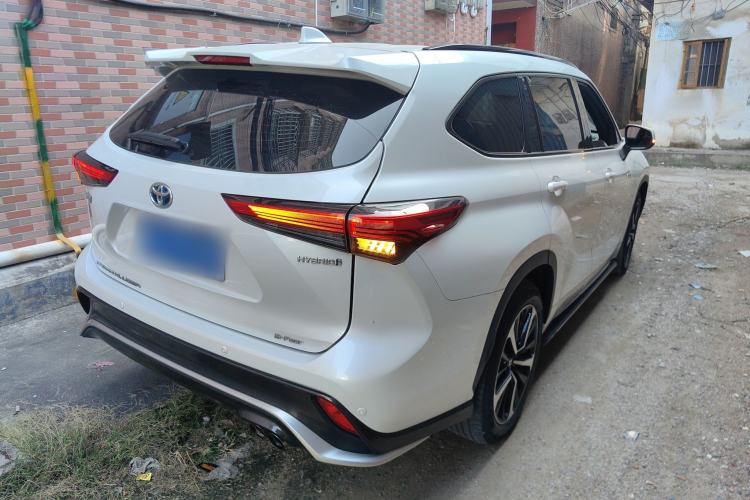 Used Toyota Crown Kluger 2021 2.5L HEV Four-Wheel Drive Luxury Edition Rear Right 45 Deg