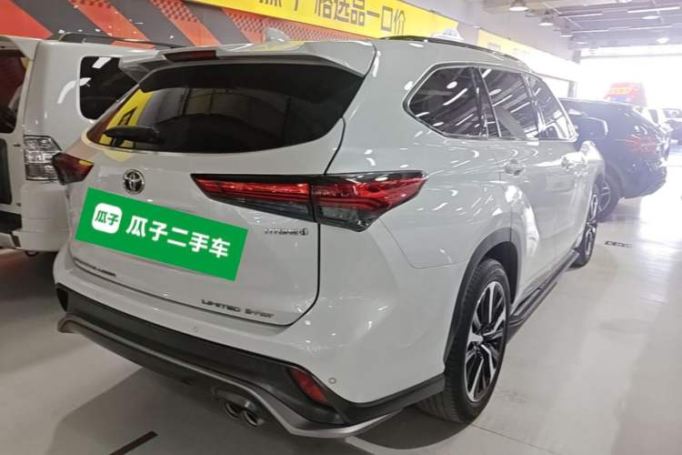 Used Toyota Crown Kluger 2021 2.5L HEV Four-Wheel Drive Flagship Edition Rear Right 45 Deg