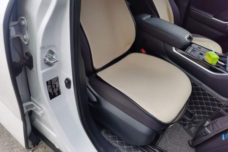 Used Toyota Crown Kluger 2021 2.5L HEV Two-Wheel Drive Elite Edition Right Front Seat