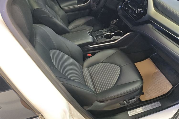 Used Toyota Crown Kluger 2021 2.5L HEV Four-Wheel Drive Luxury Edition Right Front Seat