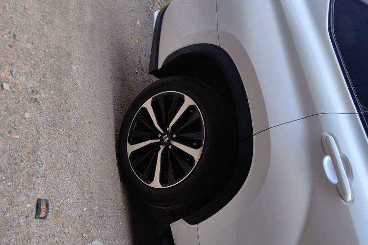 Used Toyota Crown Kluger 2021 2.5L HEV Four-Wheel Drive Luxury Edition Right Rear Wheel Hub