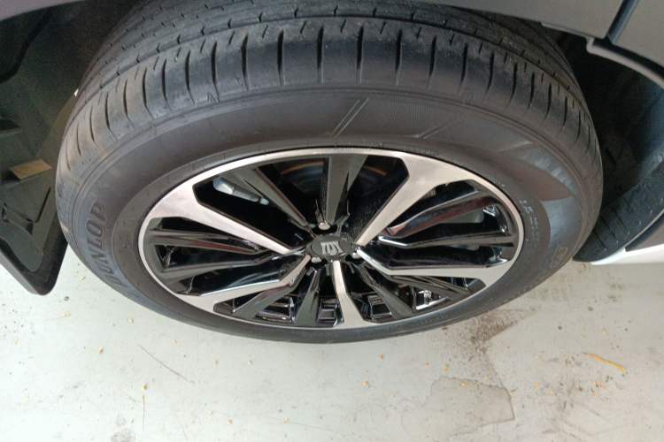 Used Toyota Crown Kluger 2021 2.5L HEV Four-Wheel Drive Premium Edition Right Rear Wheel Hub