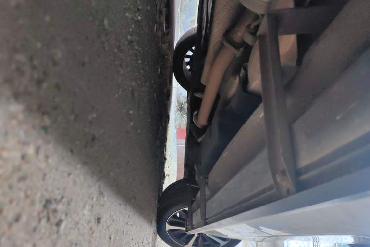 Used Toyota Crown Kluger 2021 2.5L HEV Four-Wheel Drive Luxury Edition Right Side Sill