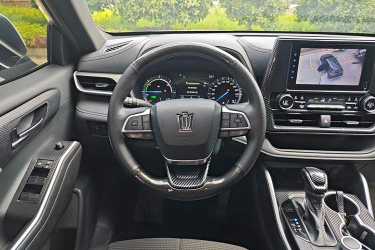 Used Toyota Crown Kluger 2021 2.5L HEV Two-Wheel Drive Entry Version Steering Wheel