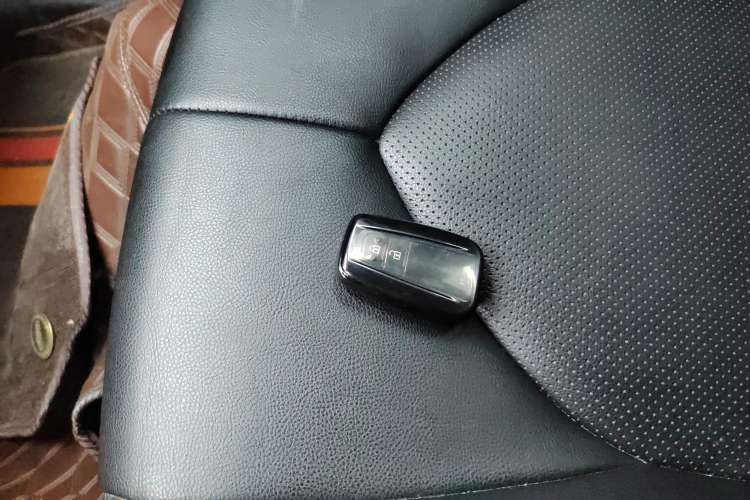 Used Toyota Crown Kluger 2021 2.5L HEV Two-Wheel Drive Elite Edition Vehicle Key