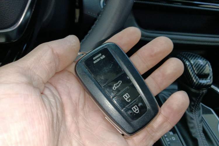 Used Toyota Crown Kluger 2021 2.5L HEV Four-Wheel Drive Premium Edition Vehicle Key