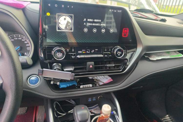 Used Toyota Crown Kluger 2022 2.5L HEV Four-Wheel Drive Elite Edition Audio And AC Panel