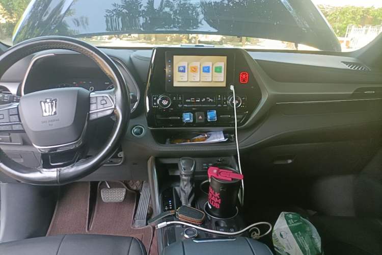 Used Toyota Crown Kluger 2022 2.0T Four-Wheel Drive Enjoyment Edition Audio And AC Panel