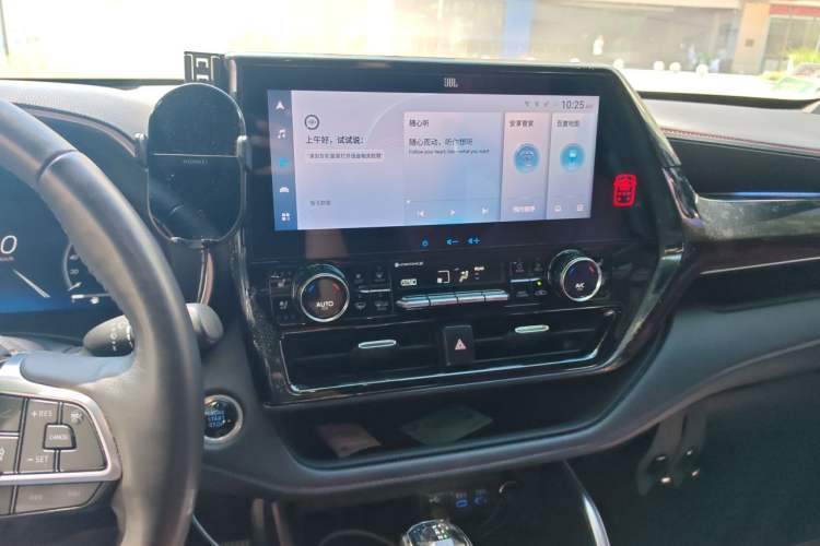 Used Toyota Crown Kluger 2022 2.0T Four-Wheel Drive Prestige Edition Audio And AC Panel