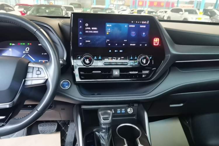 Used Toyota Crown Kluger 2022 2.5L HEV Four-Wheel Drive Premium Edition Audio And AC Panel