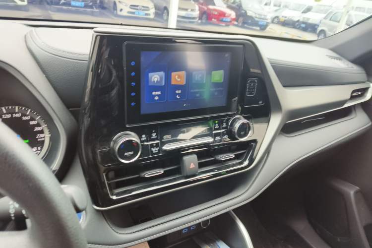 Used Toyota Crown Kluger 2022 2.5L HEV Four-Wheel Drive Elite Edition Audio And AC Panel