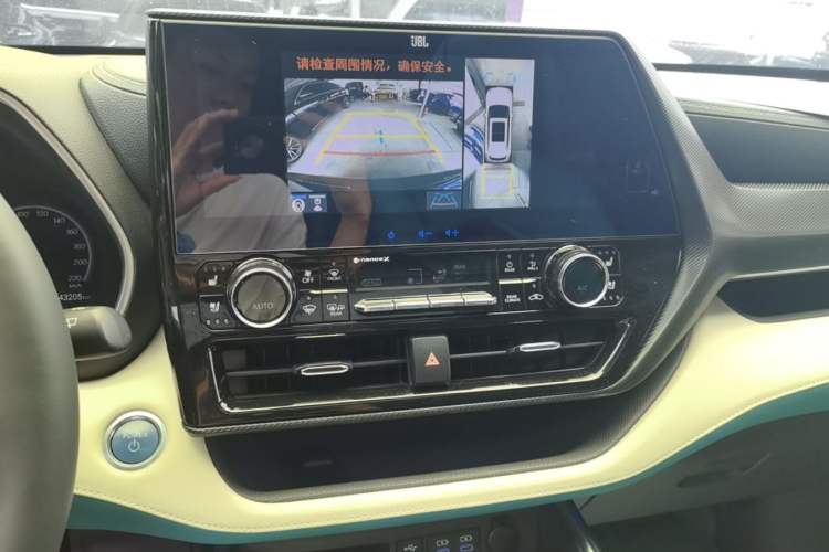 Used Toyota Crown Kluger 2022 2.5L HEV Four-Wheel Drive Flagship Edition Audio And AC Panel