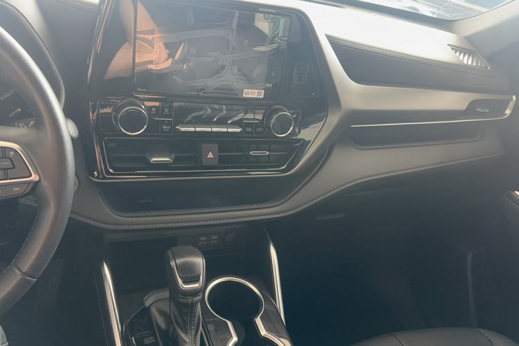 Used Toyota Crown Kluger 2022 2.5L HEV Four-Wheel Drive Luxury Edition Audio And AC Panel