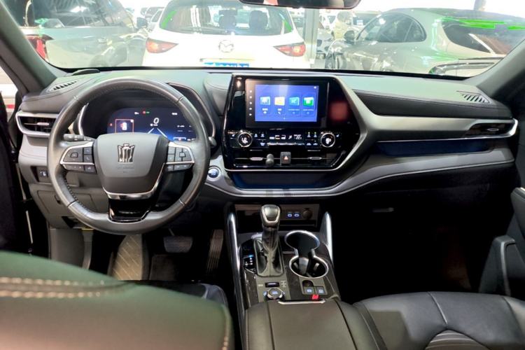 Used Toyota Crown Kluger 2022 2.0T Four-Wheel Drive Enjoyment Edition Center Console