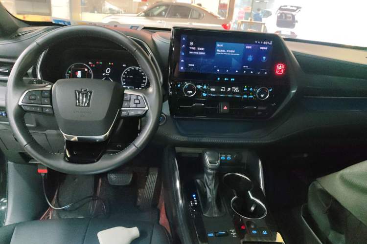 Used Toyota Crown Kluger 2022 2.5L HEV Four-Wheel Drive Premium Edition Center Console