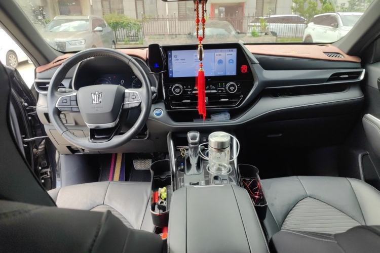 Used Toyota Crown Kluger 2022 2.5L HEV Four-Wheel Drive Premium Edition Center Console