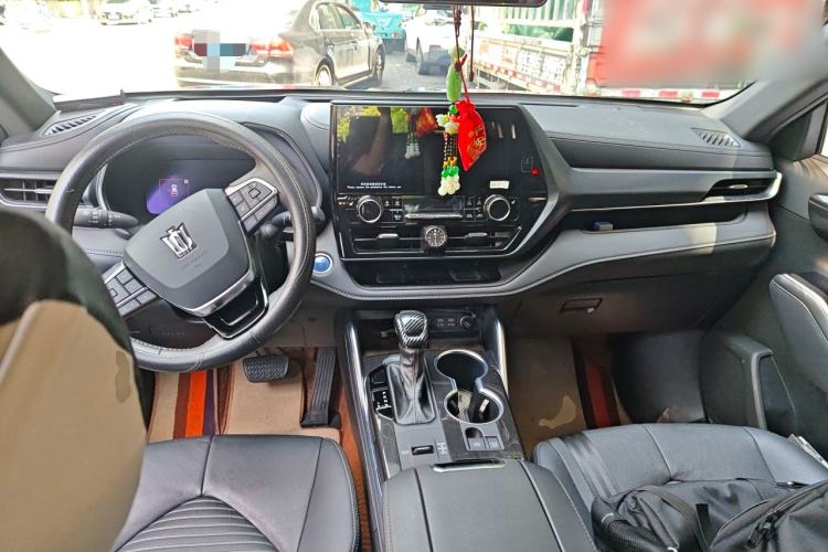 Used Toyota Crown Kluger 2022 2.5L HEV Four-Wheel Drive Premium Edition Center Console