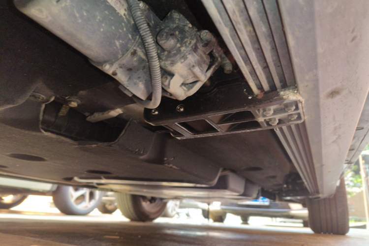 Used Toyota Crown Kluger 2022 2.5L HEV Four-Wheel Drive Flagship Edition Chassis Front Left