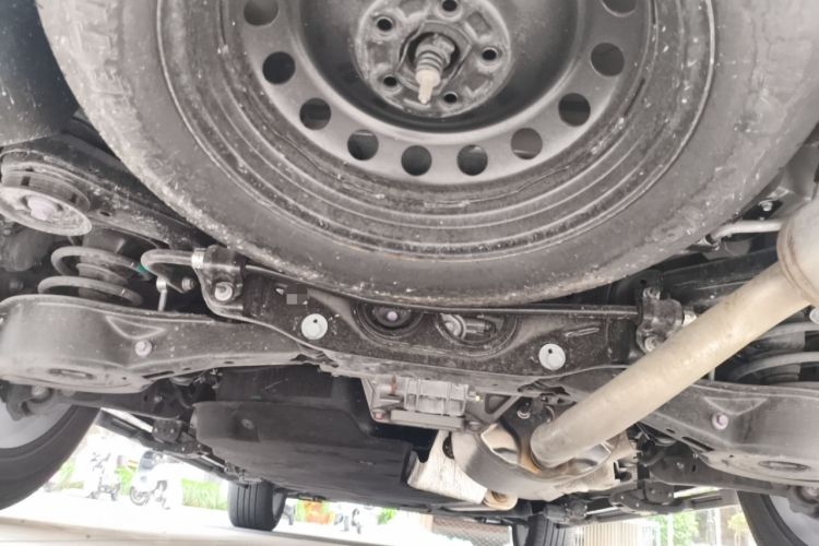Used Toyota Crown Kluger 2022 2.0T Four-Wheel Drive Jingzun Edition Chassis Rear
