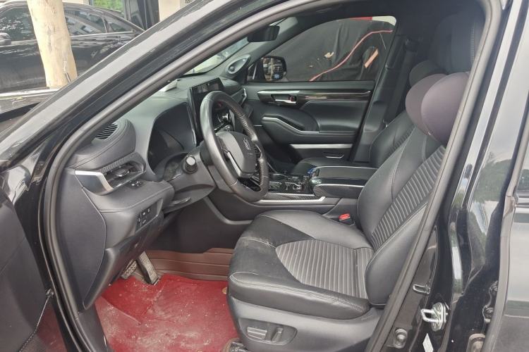 Used Toyota Crown Kluger 2022 2.0T Four-Wheel Drive Enjoyment Edition Driver Seat