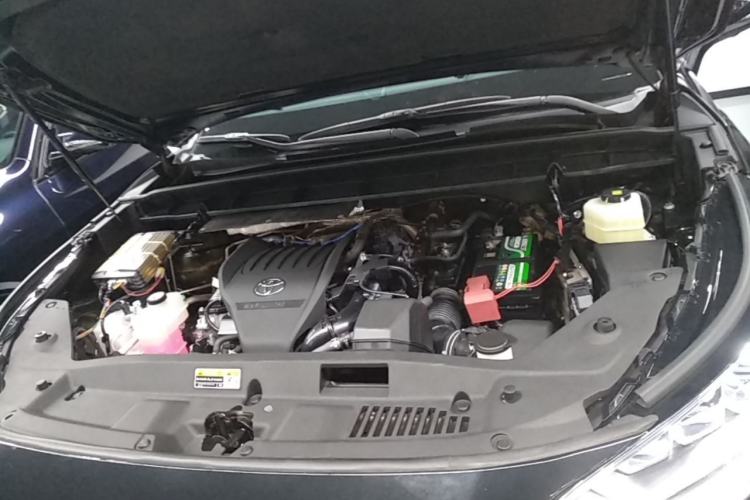 Used Toyota Crown Kluger 2022 2.0T Four-Wheel Drive Prestige Edition Engine Bay