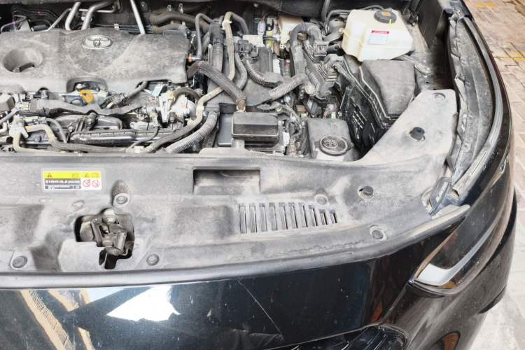 Used Toyota Crown Kluger 2022 2.5L HEV Two-Wheel Drive Entry Version Engine Bay Left