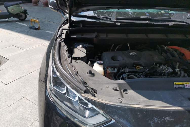 Used Toyota Crown Kluger 2022 2.5L HEV Four-Wheel Drive Premium Edition Engine Bay Right