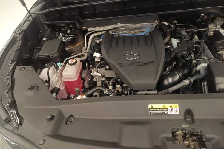 Used Toyota Crown Kluger 2022 2.0T Four-Wheel Drive Prestige Edition Engine Bay Right