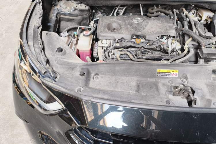 Used Toyota Crown Kluger 2022 2.5L HEV Two-Wheel Drive Entry Version Engine Bay Right