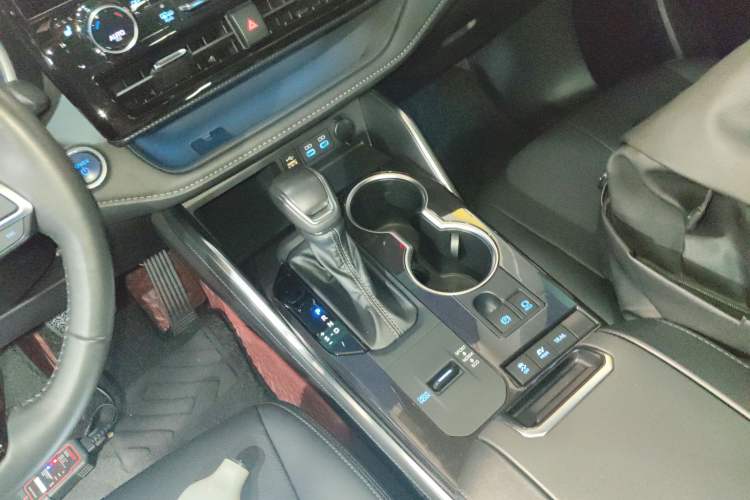 Used Toyota Crown Kluger 2022 2.5L HEV Four-Wheel Drive Premium Edition Gear Lever