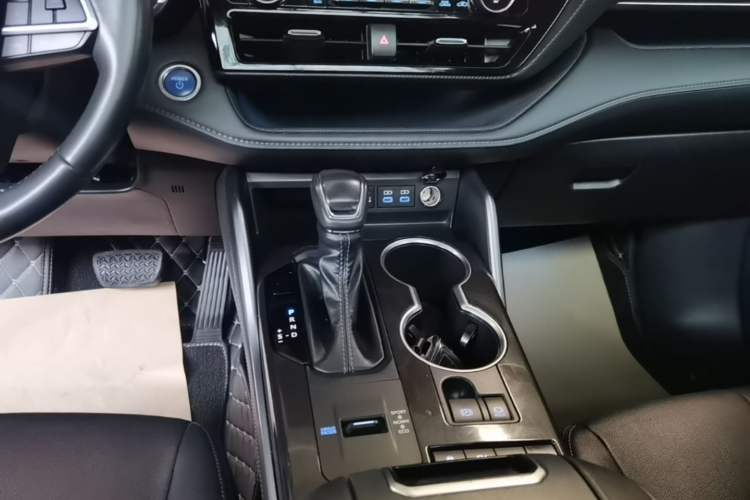 Used Toyota Crown Kluger 2022 2.5L HEV Four-Wheel Drive Premium Edition Gear Lever